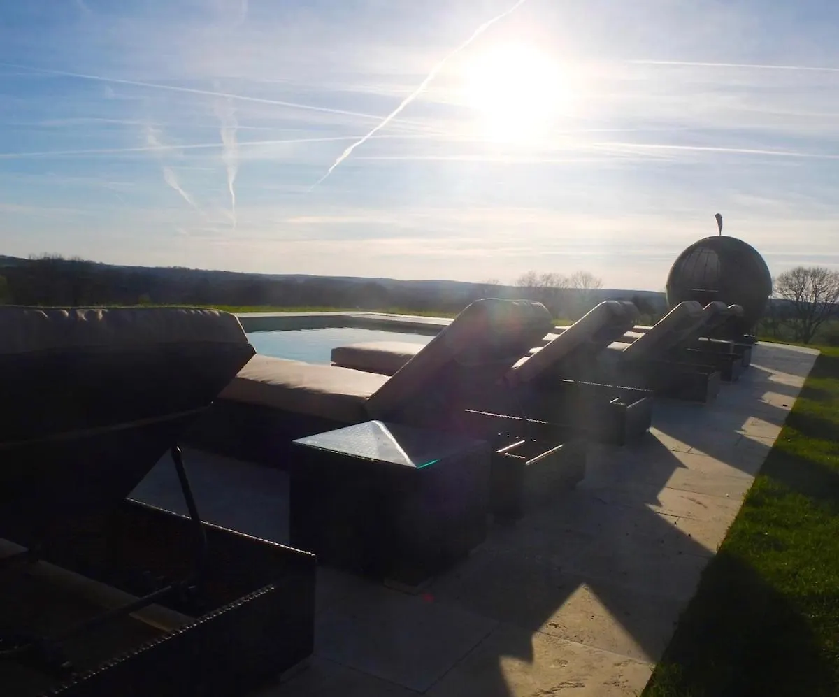Puylagarde Stunning French Farmhouse צרפת